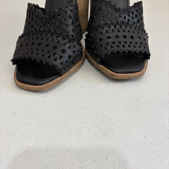JEFFREY CAMPBELL Sz 7.5 BESANTE CLARA PERFORATED WEDGE SANDAL - Picture 4 of 12